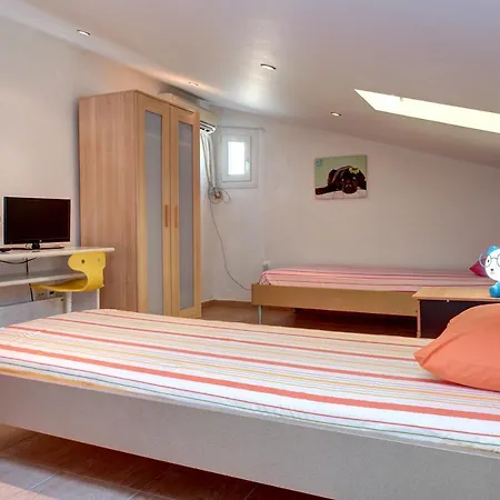 Apartament Achilleas *