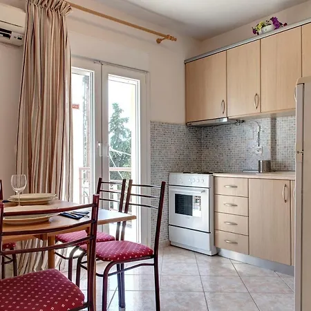 Achilleas Appartement *