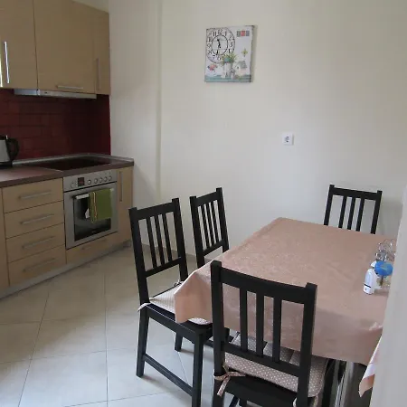 Apartament Achilleas *