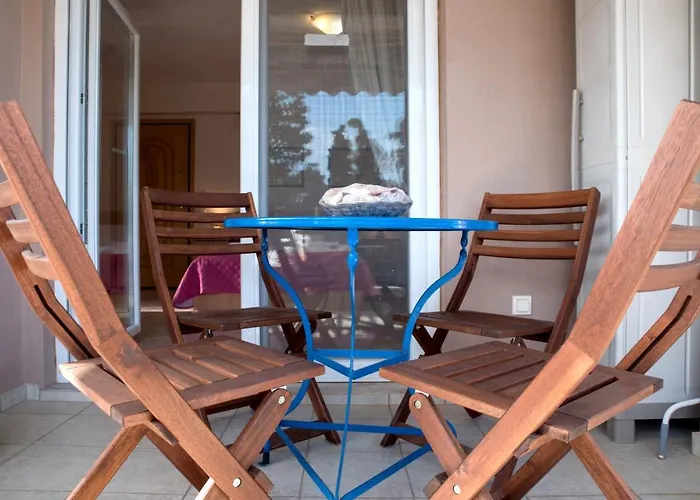 Apartament Achilleas *