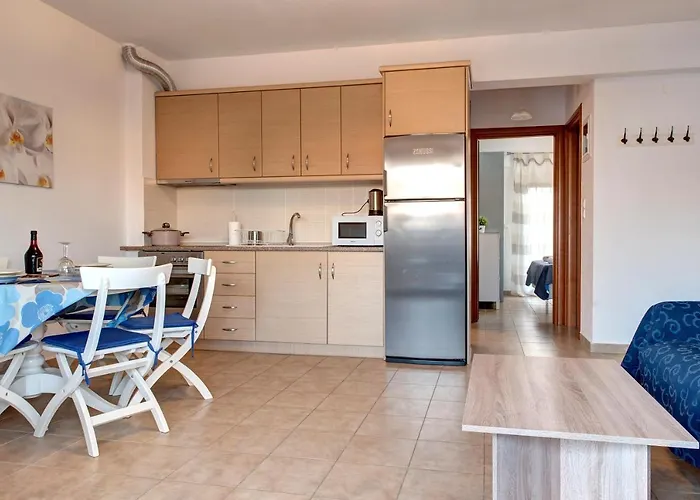 Achilleas Apartamento *